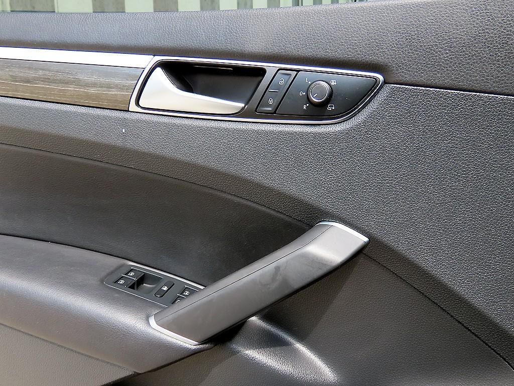 Volkswagen Passat - Vista 11