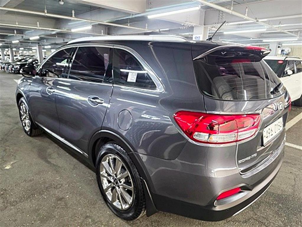 KIA Sorento - Vista 4