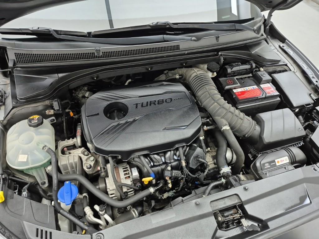 HYUNDAI Veloster - Vista 6