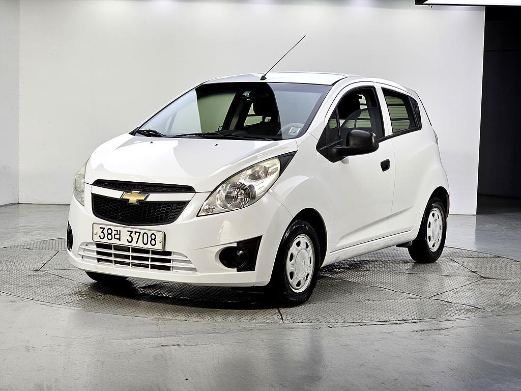 Chevrolet Spark 2011 Blanco - Importación desde Corea - HF Imports Iquique - Foto 1