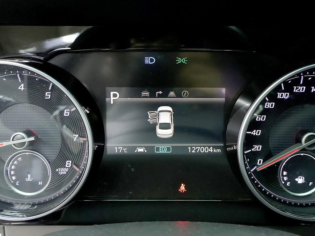 HYUNDAI Grandeur - Vista 11