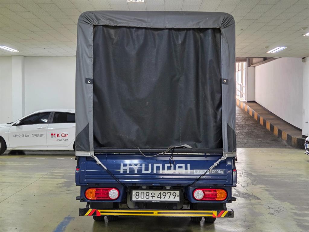 Small Truck Cargo (small) - Vista 4