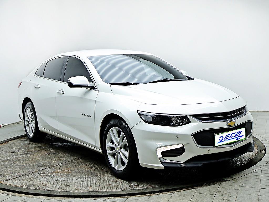 Chevrolet Malibu - Vista 3