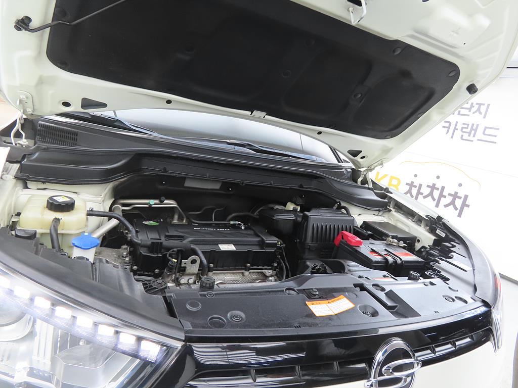 Ssangyong Tivoli 2016 Blanco - Importación desde Corea - HF Imports Iquique - Foto 19