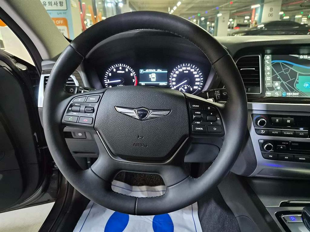 Genesis G80 - Vista 8