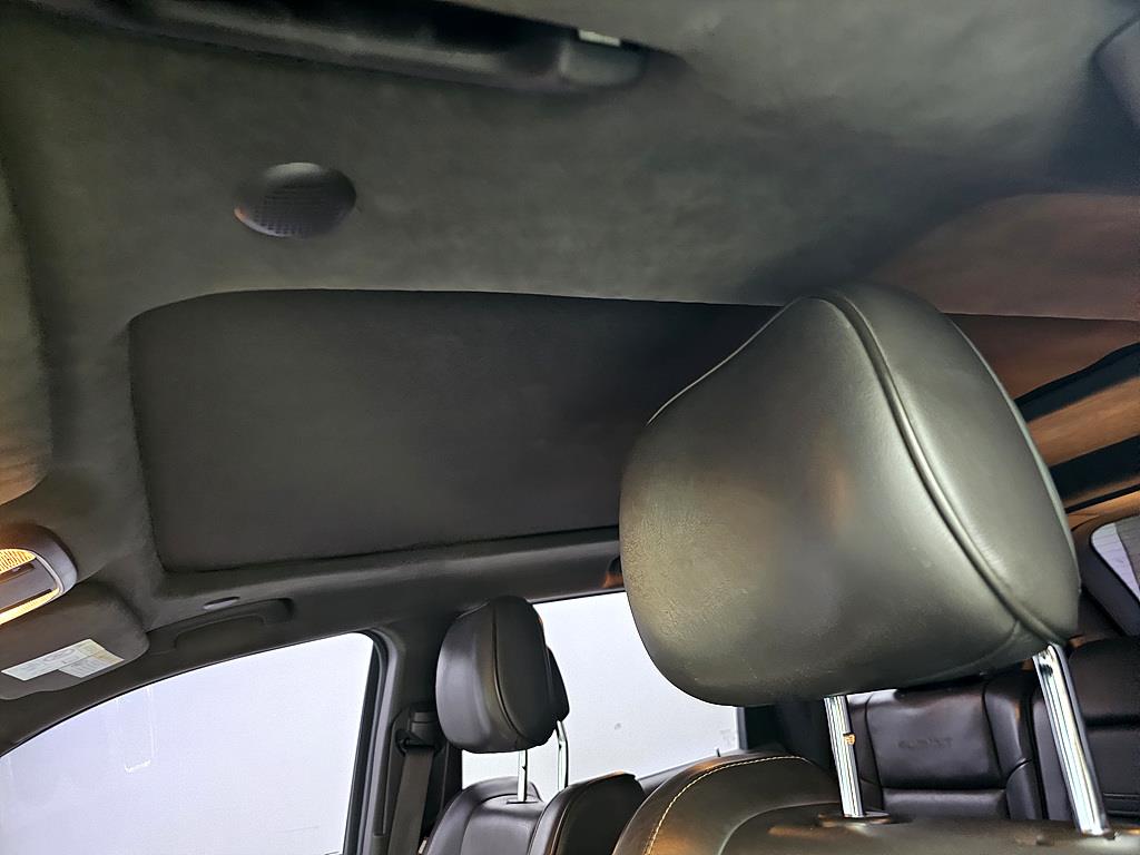 Jeep Cherokee - Vista 12