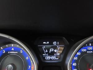 HYUNDAI Avante - Vista 12