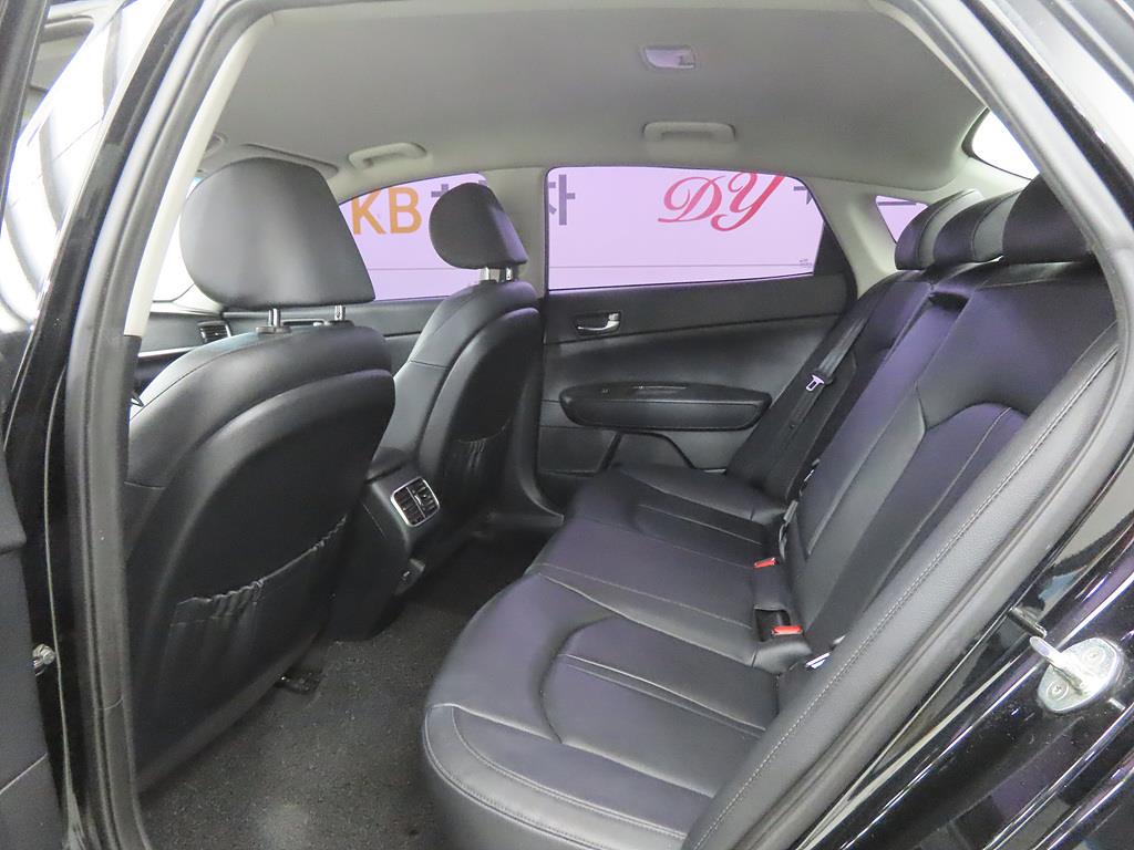 KIA K5 - Vista 6