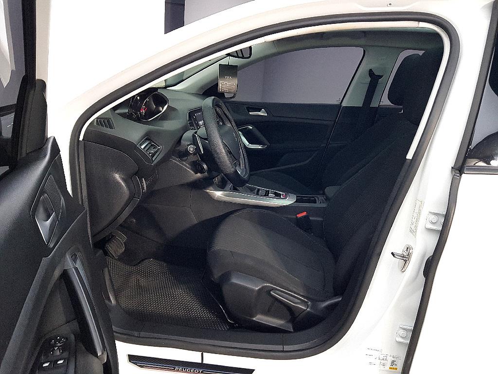 Peugeot 308 - Vista 8