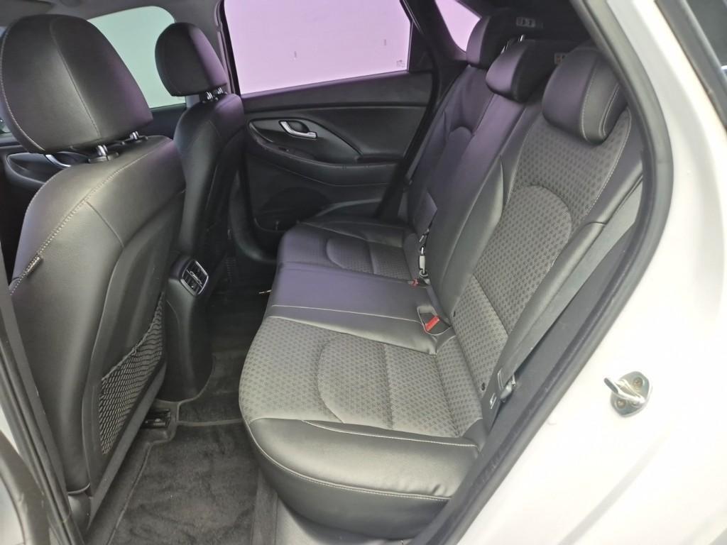 HYUNDAI i30 - Vista 12