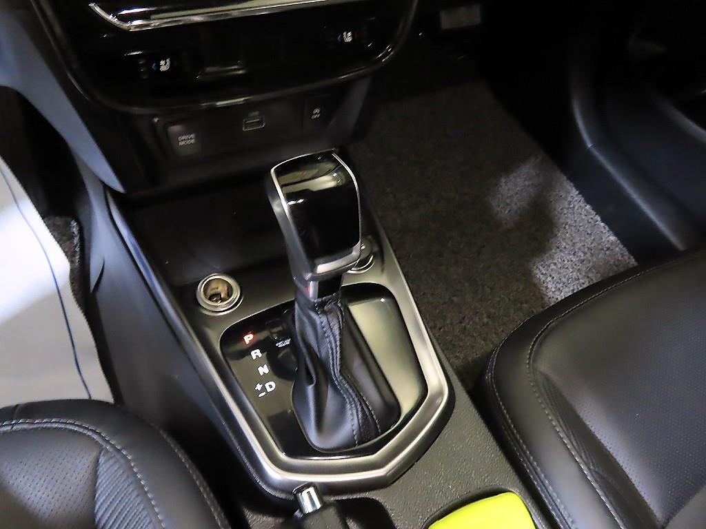 Ssangyong Tivoli - Vista 12