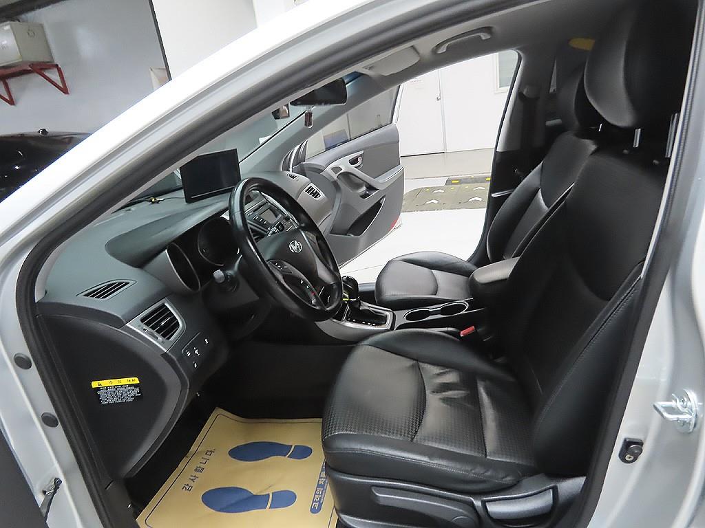 HYUNDAI Avante 2015 Gris - Importación desde Corea - HF Imports Iquique - Foto 12