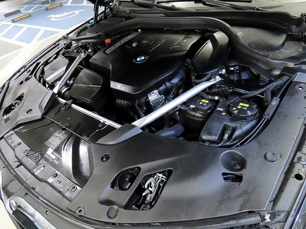 BMW 5 Series 2019 Negro - Importación desde Corea - HF Imports Iquique - Foto 19