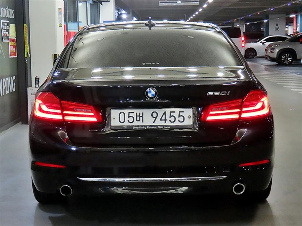 BMW 5 Series - Vista 5