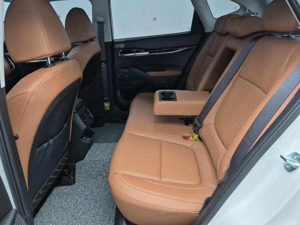 KIA Seltos - Vista 12