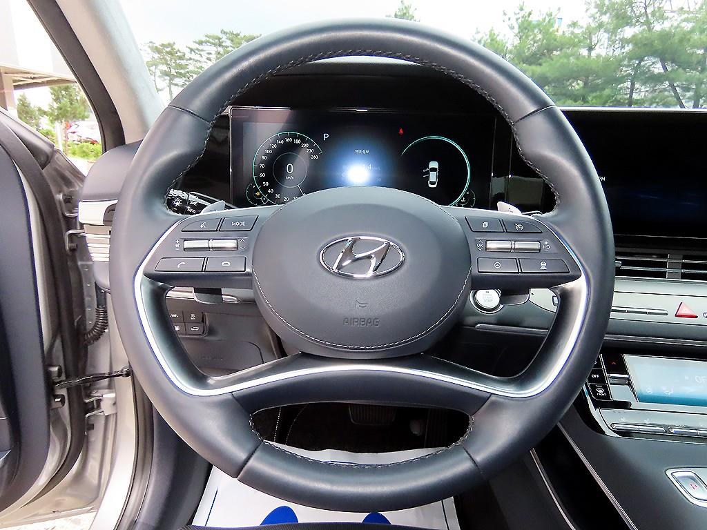HYUNDAI Grandeur - Vista 8
