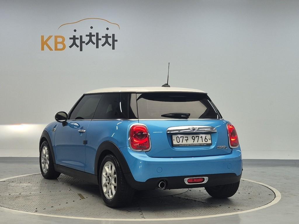 Mini Cooper - Vista 3
