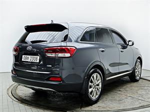 KIA Sorento - Vista 8