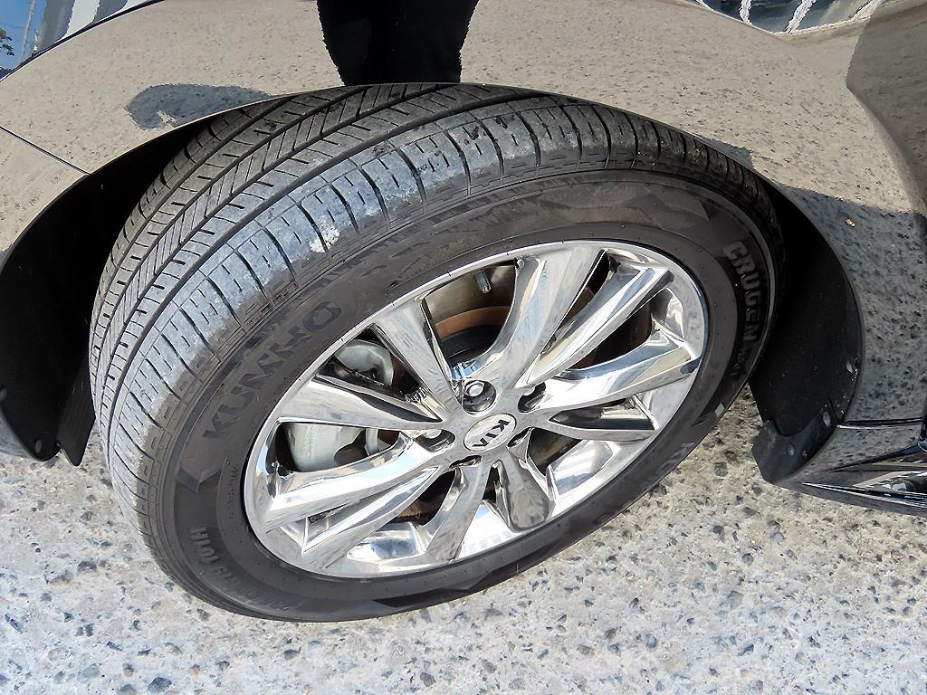 KIA Carnival 2019 Negro - Importación desde Corea - HF Imports Iquique - Foto 20