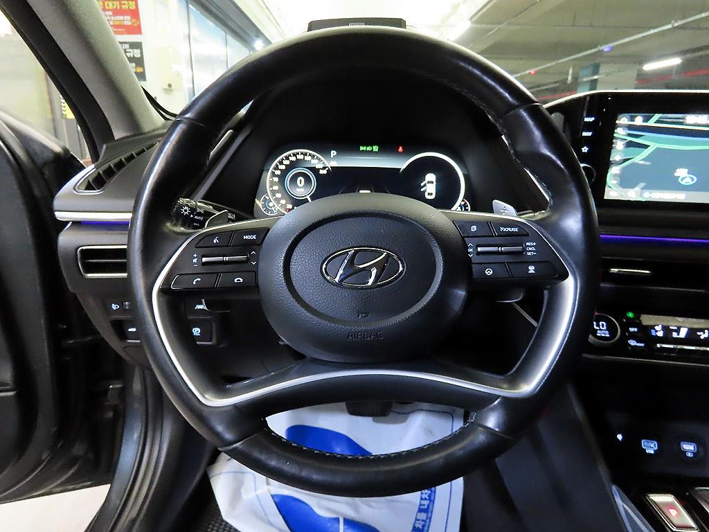HYUNDAI Sonata - Vista 8