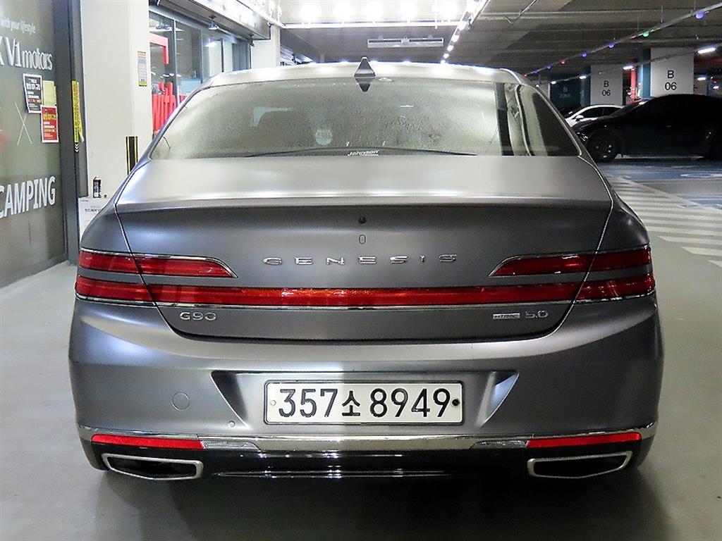 Genesis G90 - Vista 5