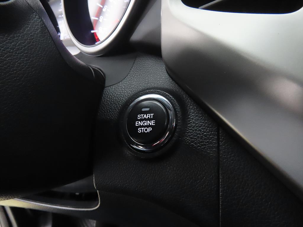 Ssangyong Tivoli 2016 Blanco - Importación desde Corea - HF Imports Iquique - Foto 16