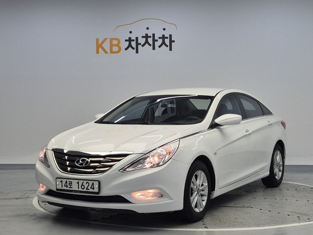 HYUNDAI Sonata 2010 Blanco - Importación desde Corea - HF Imports Iquique - Foto 1