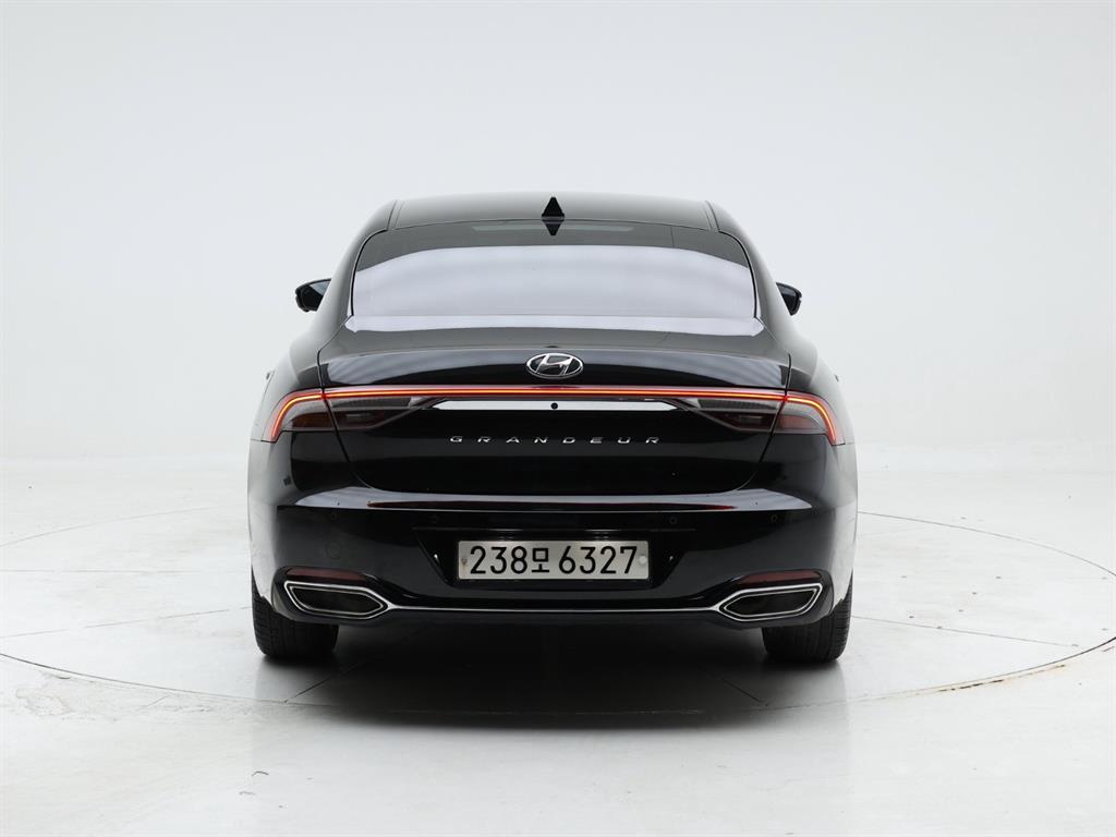 HYUNDAI Grandeur - Vista 9