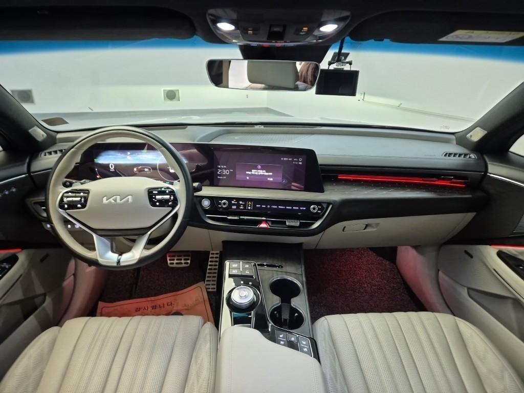 KIA K8 - Vista 7