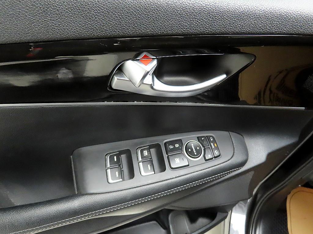 KIA Sorento - Vista 10
