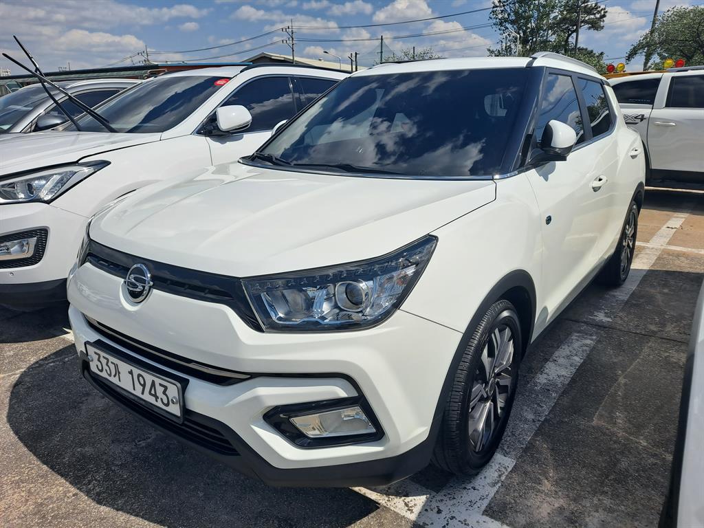 Ssangyong Tivoli 2019 Blanco - Importación desde Corea - HF Imports Iquique - Foto 1