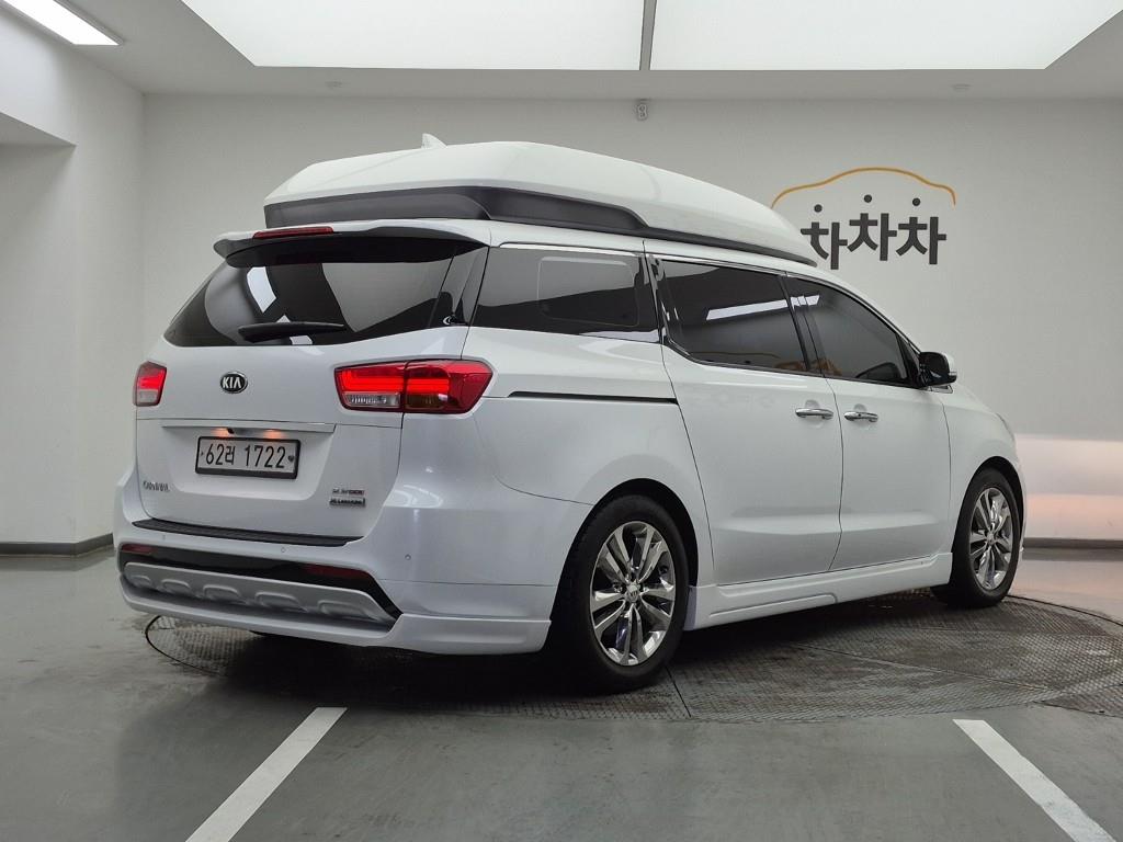 KIA Carnival - Vista 4