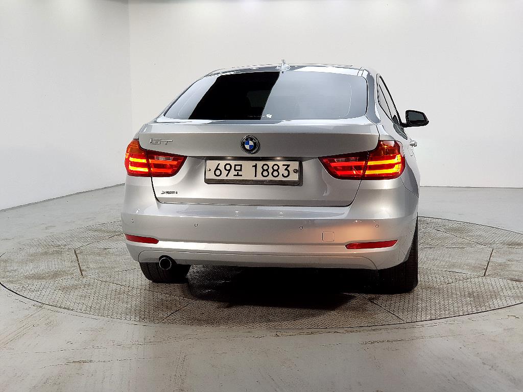BMW Gran Turismo - Vista 3