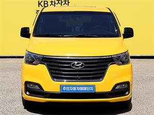 HYUNDAI Starex - Vista 2