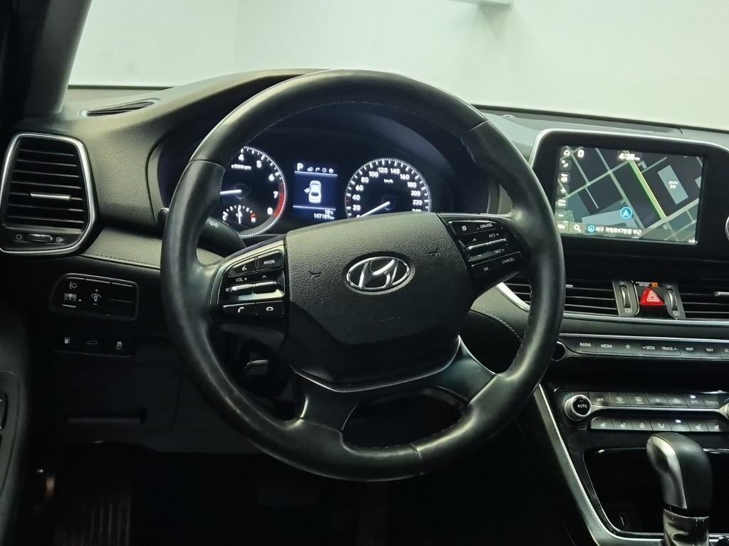 HYUNDAI Grandeur - Vista 9