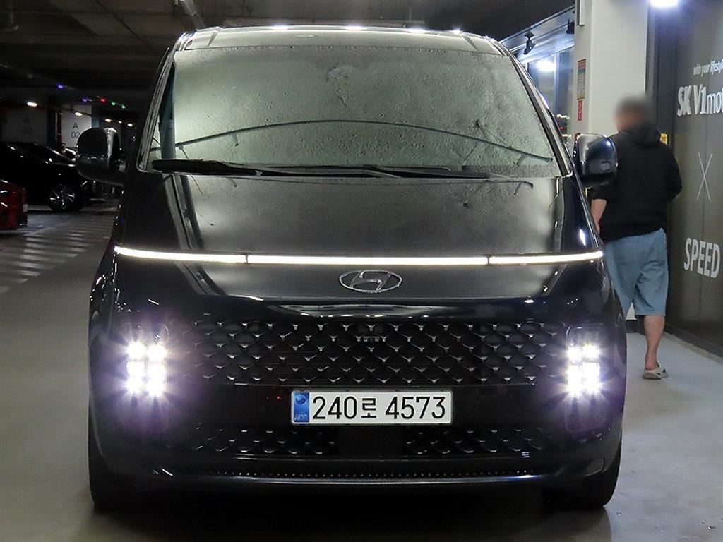 HYUNDAI Staria - Vista 2