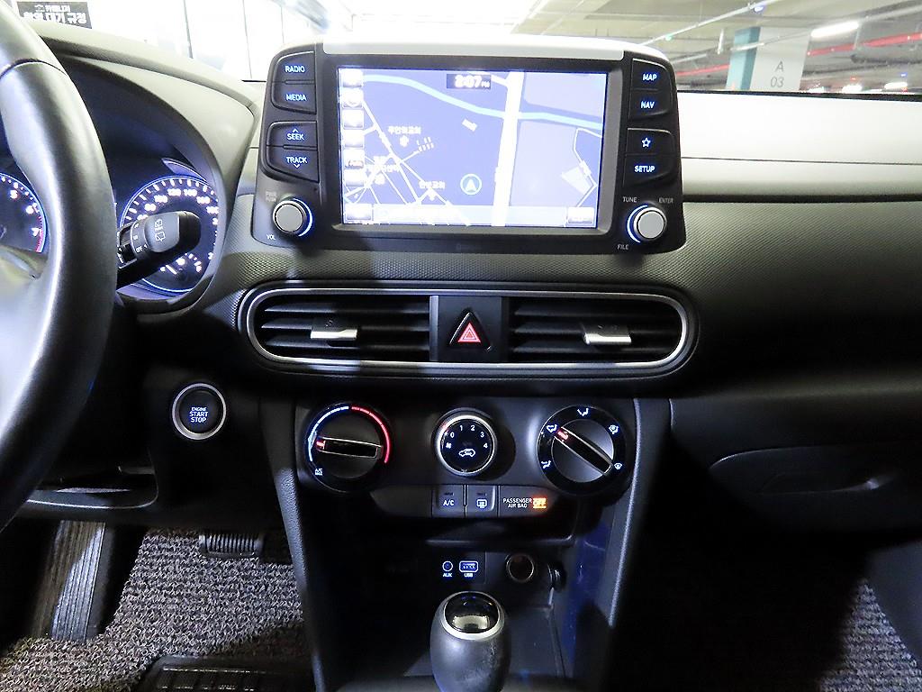 HYUNDAI Kona - Vista 11