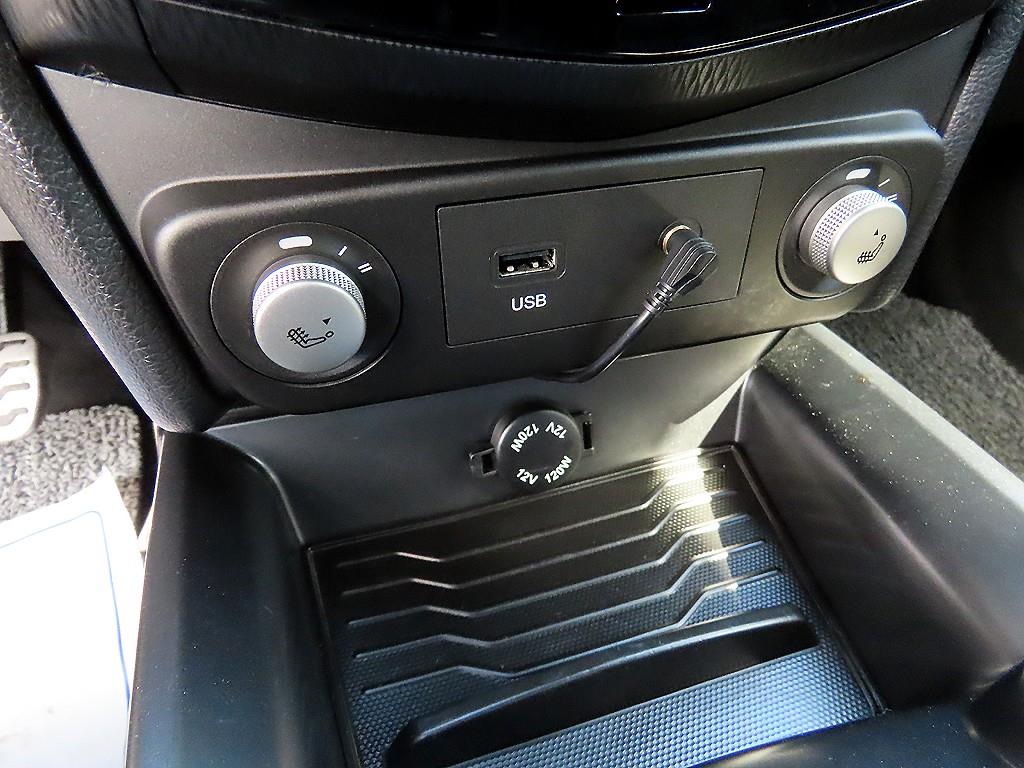 Ssangyong Tivoli 2017 Azul - Importación desde Corea - HF Imports Iquique - Foto 13