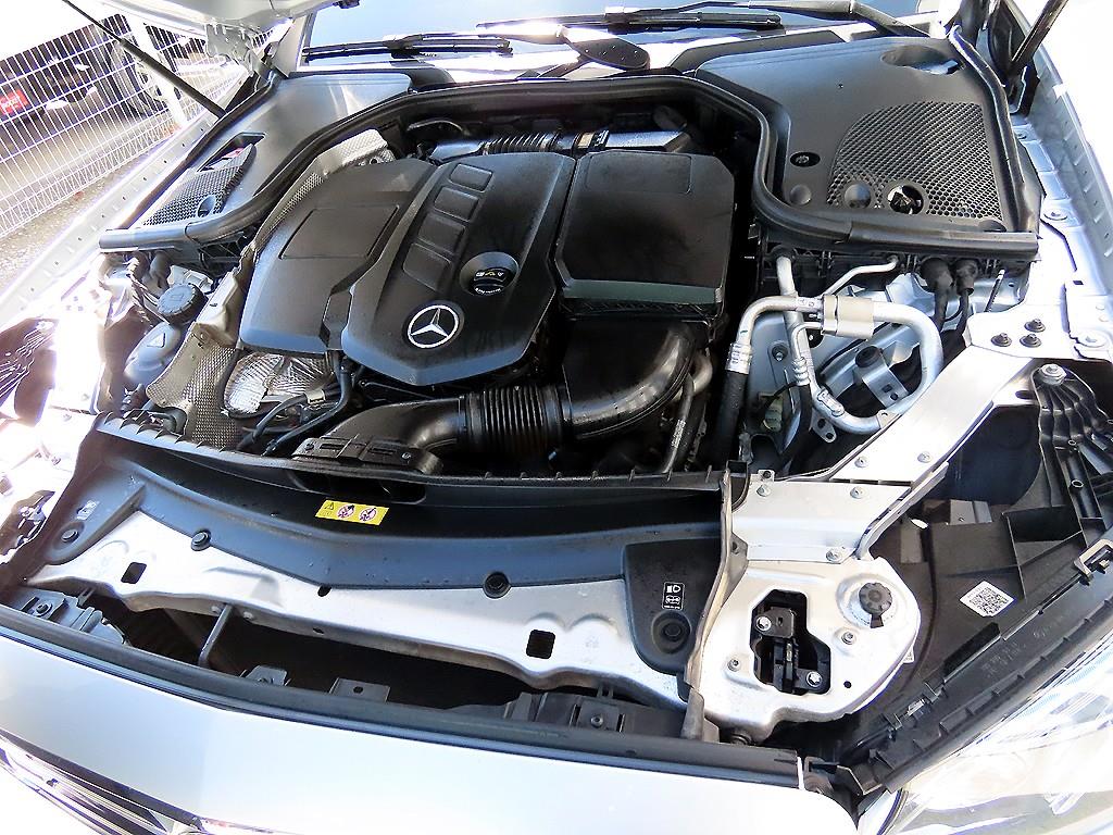 Mercedes Benz E class 2017 Plateado - Importación desde Corea - HF Imports Iquique - Foto 19