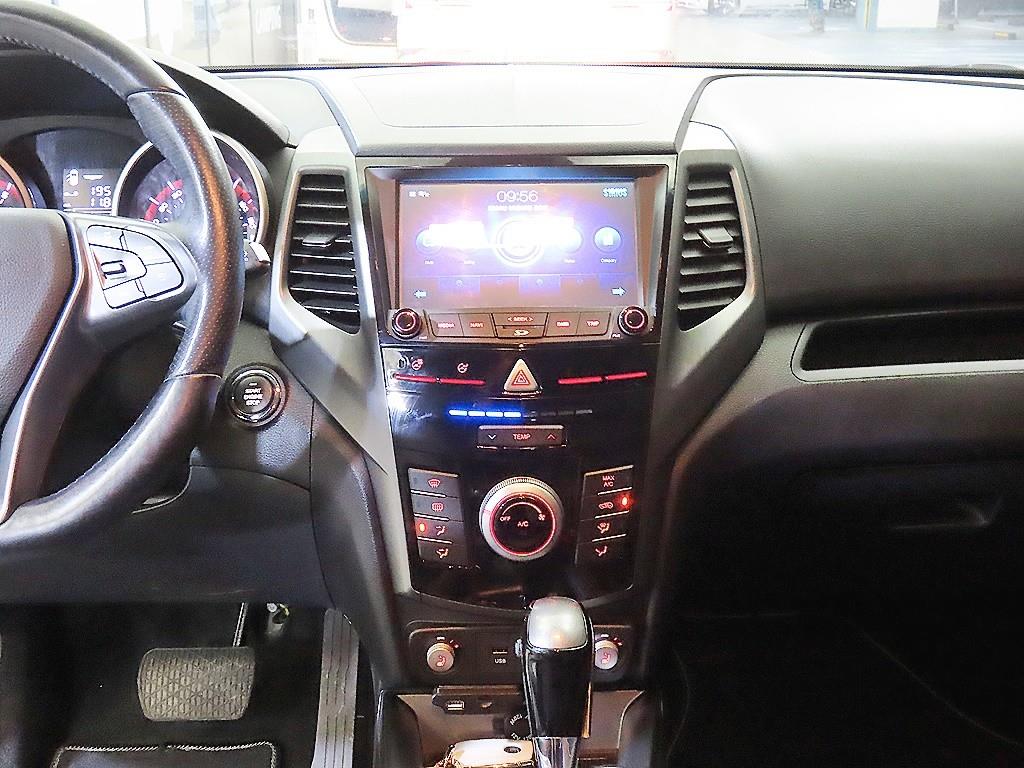 Ssangyong Tivoli - Vista 11