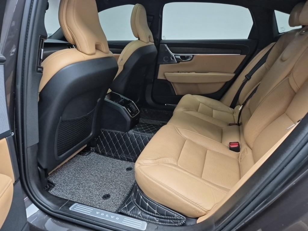 Volvo S90 - Vista 12