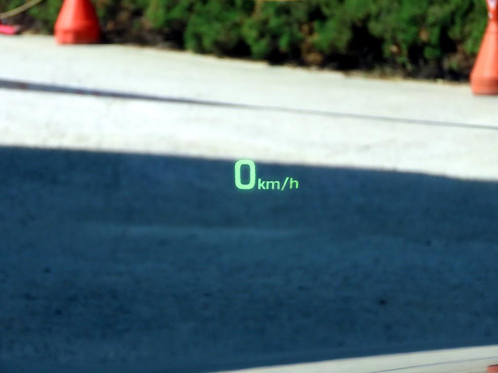 HYUNDAI Genesis - Vista 10
