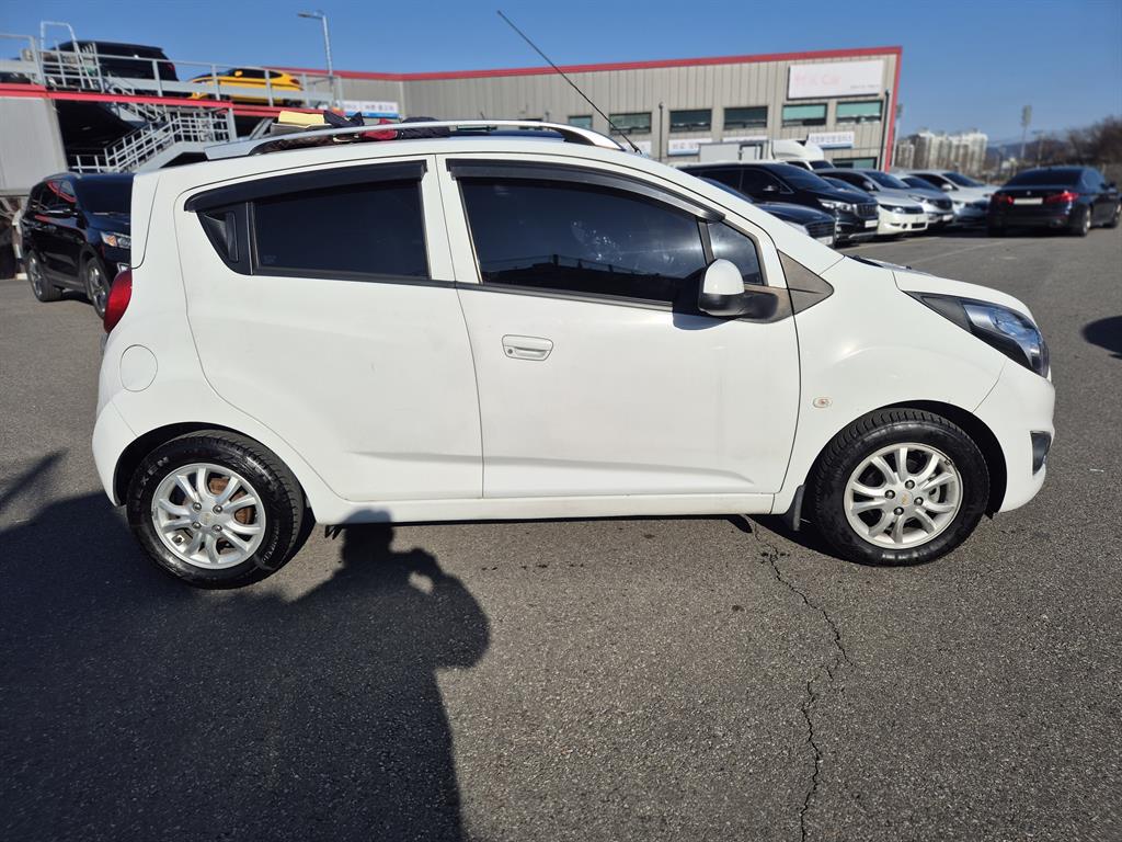 Chevrolet Spark - Vista 4