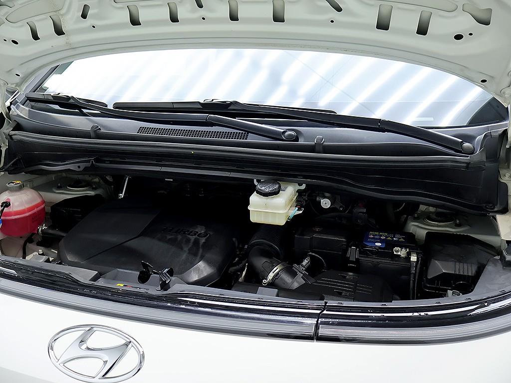 HYUNDAI Staria 2022 Blanco - Importación desde Corea - HF Imports Iquique - Foto 8