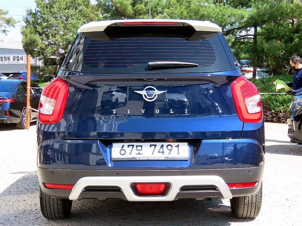 Ssangyong Tivoli - Vista 4