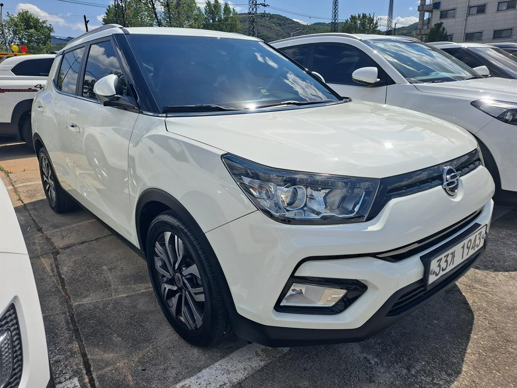 Ssangyong Tivoli - Vista 2