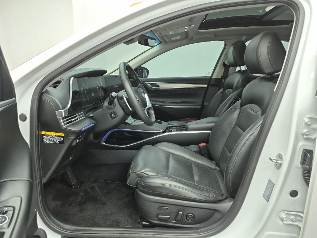 HYUNDAI Grandeur - Vista 11