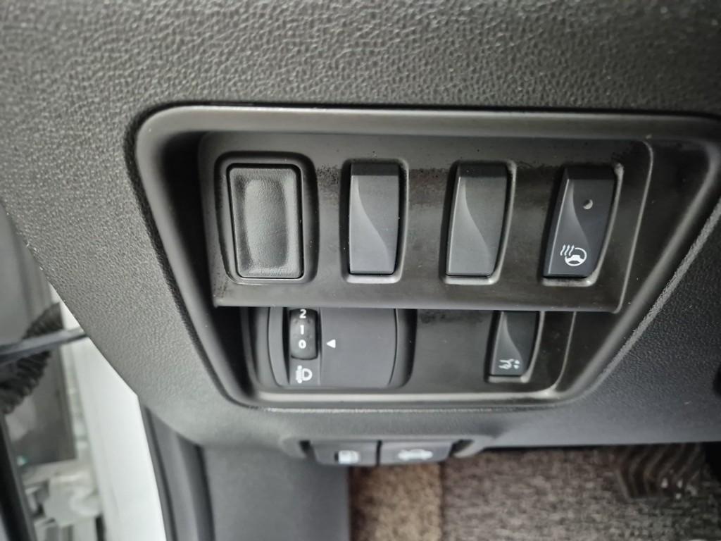 SAMSUNG QM6 - Vista 9