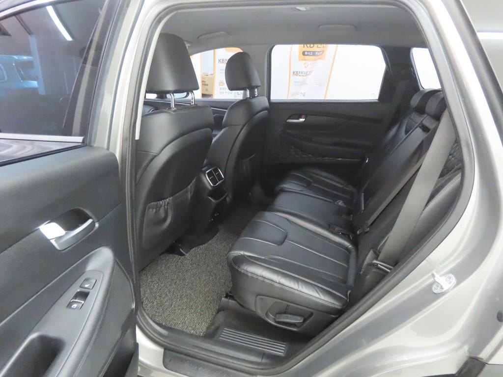 HYUNDAI Santa Fe - Vista 6