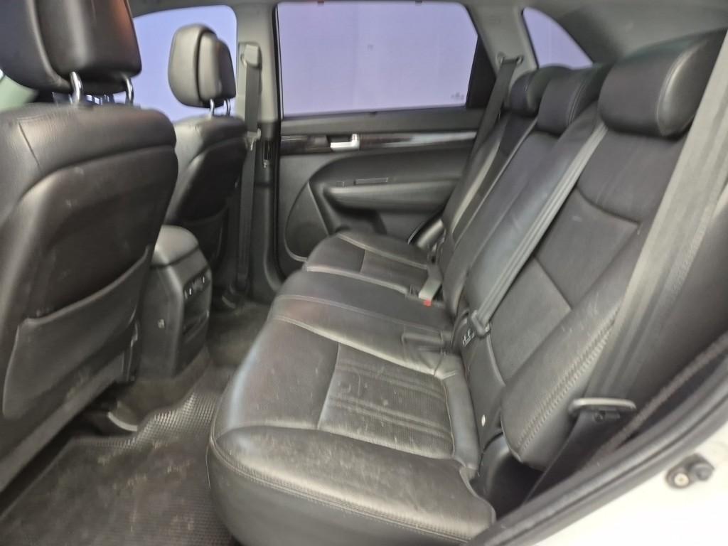 KIA Sorento - Vista 11